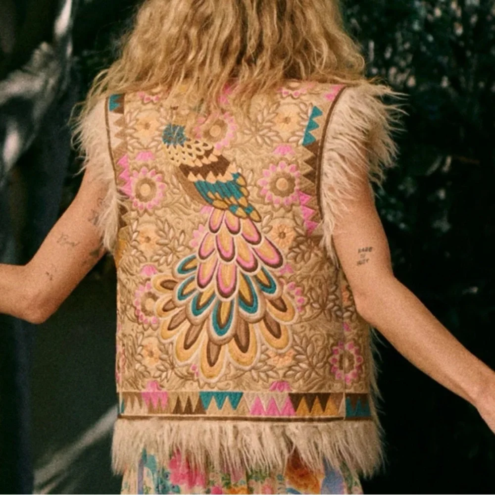 Spell Rue Vest - Picture 5 of 9